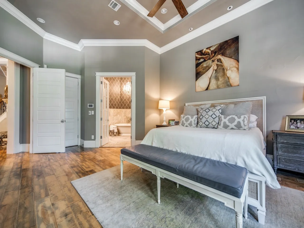 Personal residence interior — Kitchen & breakfast nook San Antonio luxury residence interior — Kitchen & breakfast nook